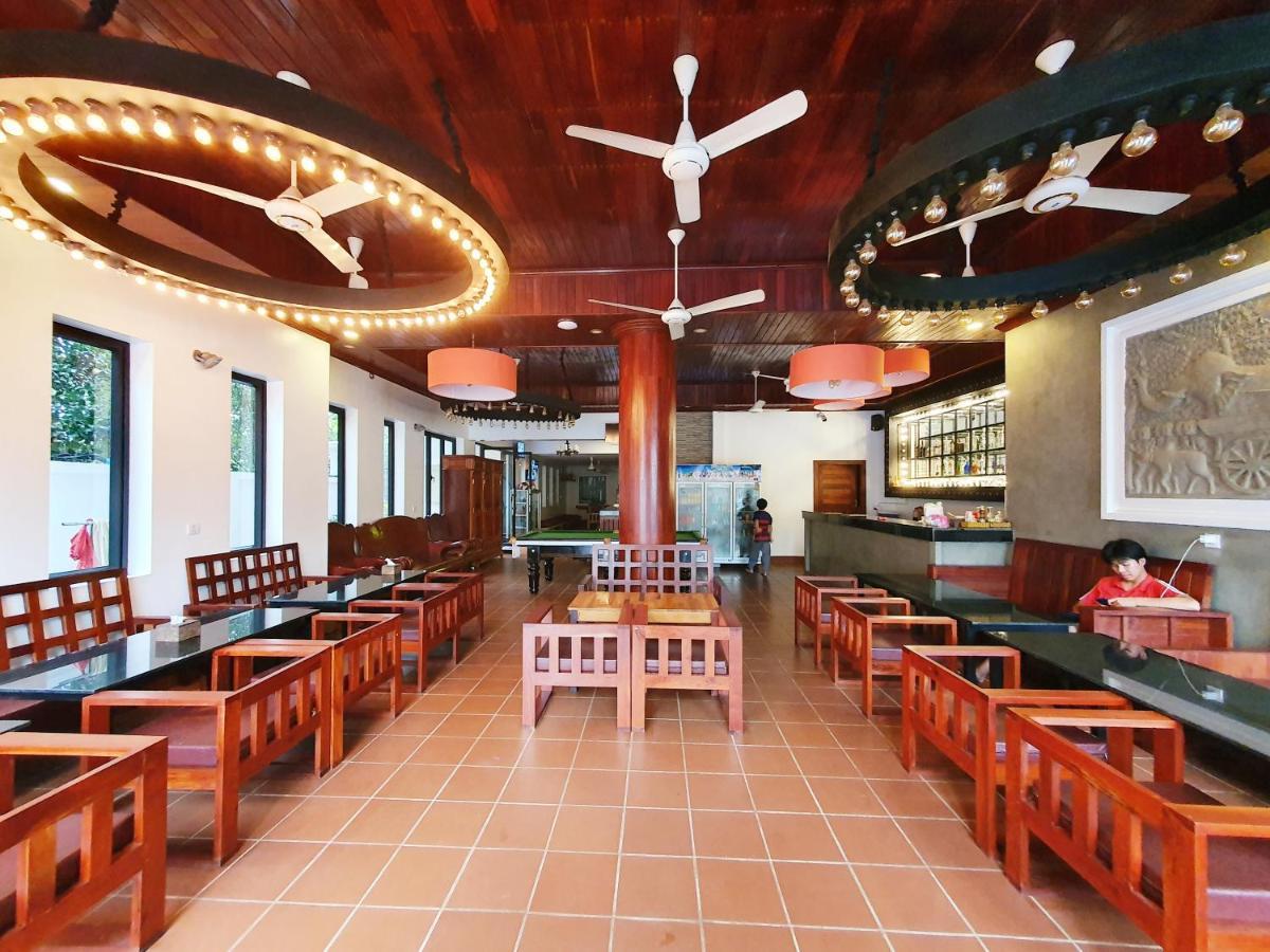 Darling Pub Hostel Ciudad de Siem Riep Exterior foto